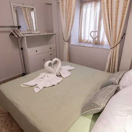 Apartment Nonna Konstantina- Old Town Center *