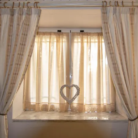 Nonna Konstantina- Old Town Center * Lefkada City