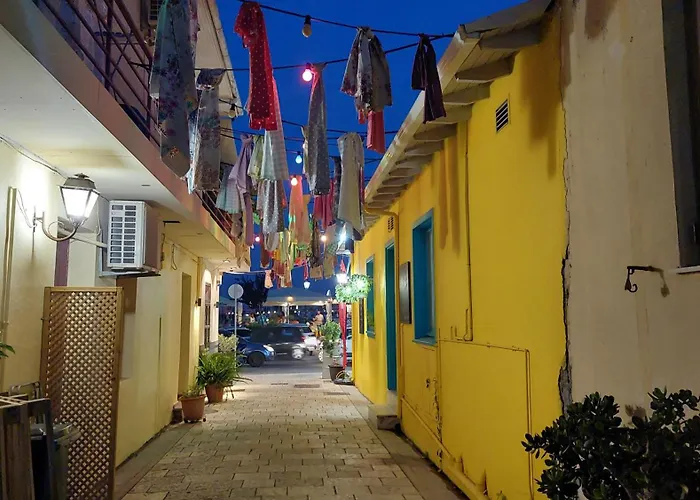 Nonna Konstantina- Old Town Center
